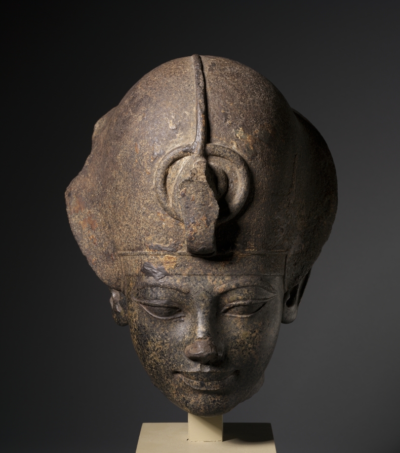 Kopf Amenophis’ III. mit Blauer Krone